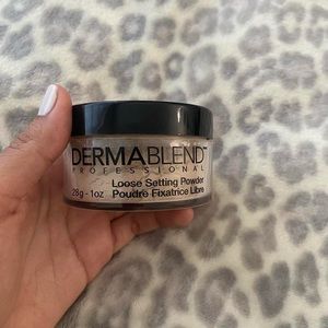 Dermablend loose setting powder